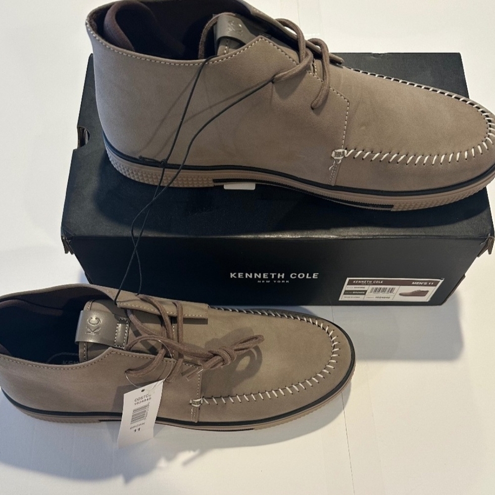 Kenneth Cole Men's Chukka Boots in Taupe